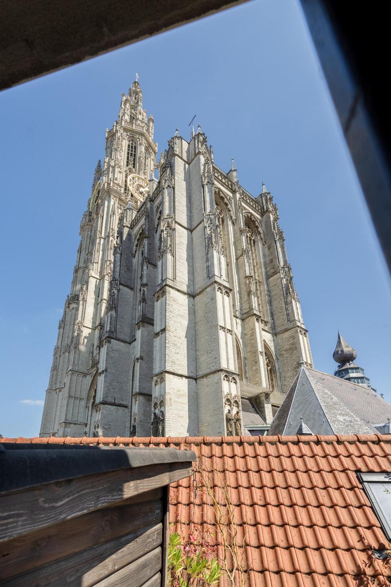 Tempel Cathedral Lodge In The Heart Of แอนต์เวิร์ป ภายนอก รูปภาพ